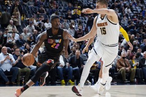 九游娱乐平台-巴特勒新星重返赛场表现突出，掘金前途光明！全场沸腾不已的简单介绍